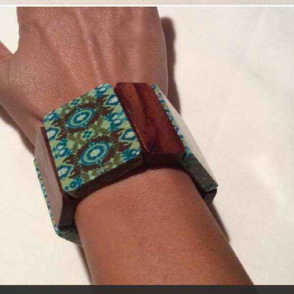 Two cute bracelets - Picture 4 of 8